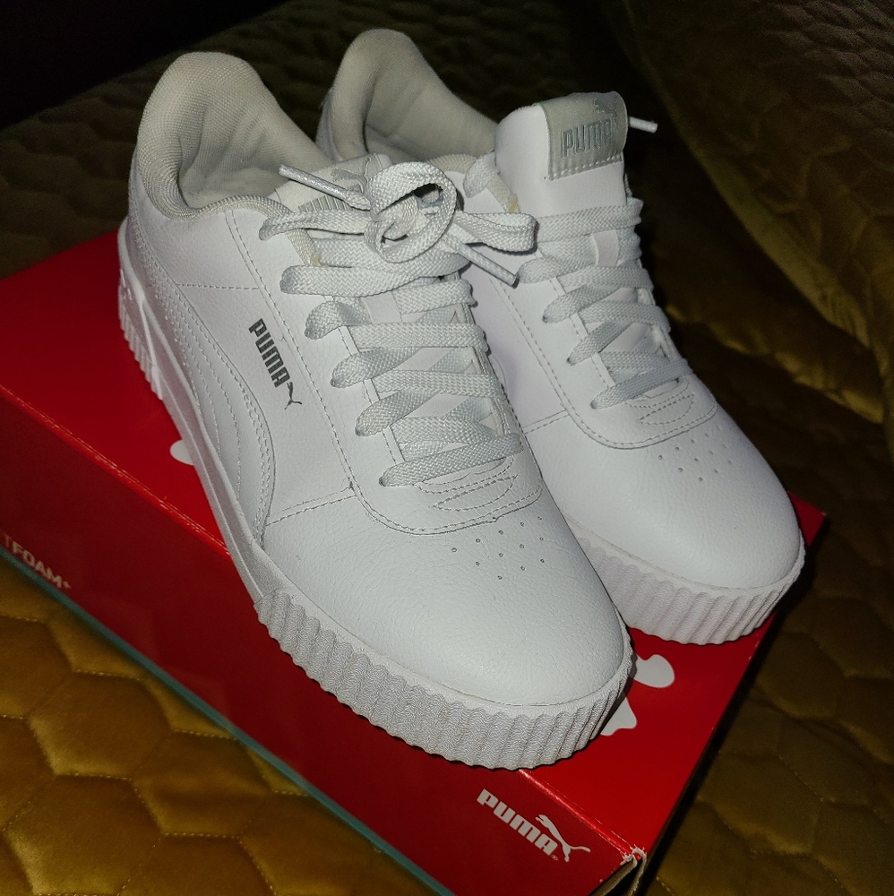 Puma Sneakers